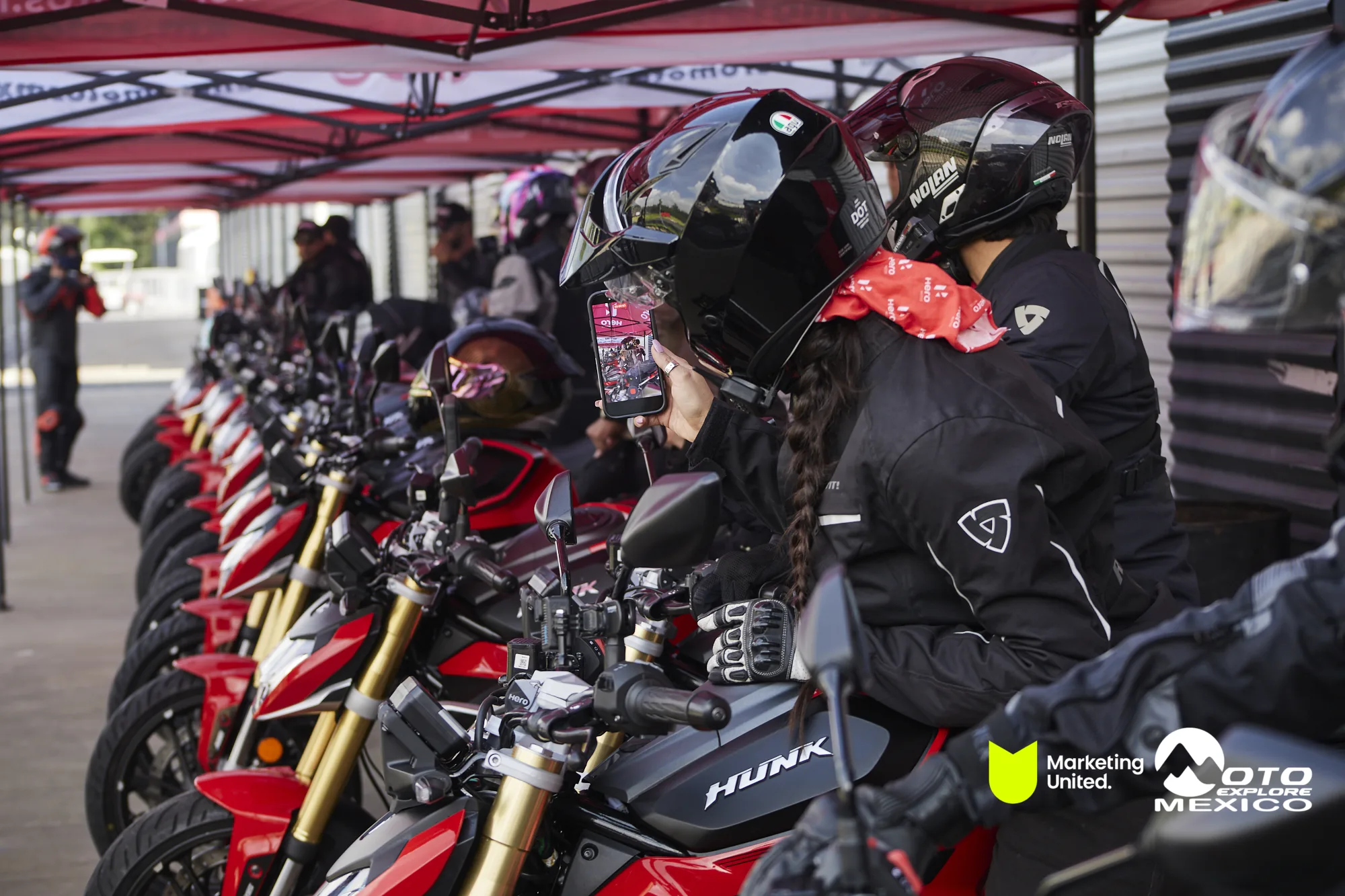 HUNK TRACKDAY 222